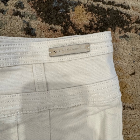 Anthropologie Pilcro High Waisted White Stretch Denim Shorts Size 29 - Picture 3 of 5